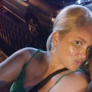 Meet your Posher, Monique